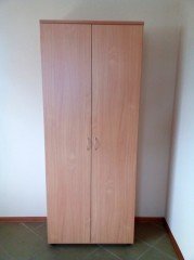 Офисный шкаф для одежды
