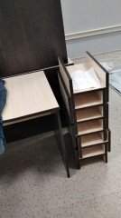 Офисный стол с подставкой для системного блока